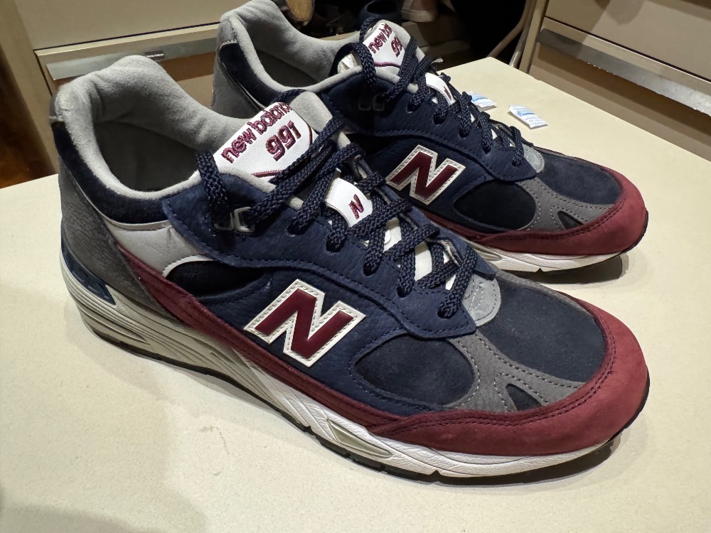 New Balance 991 Navy Burgundy