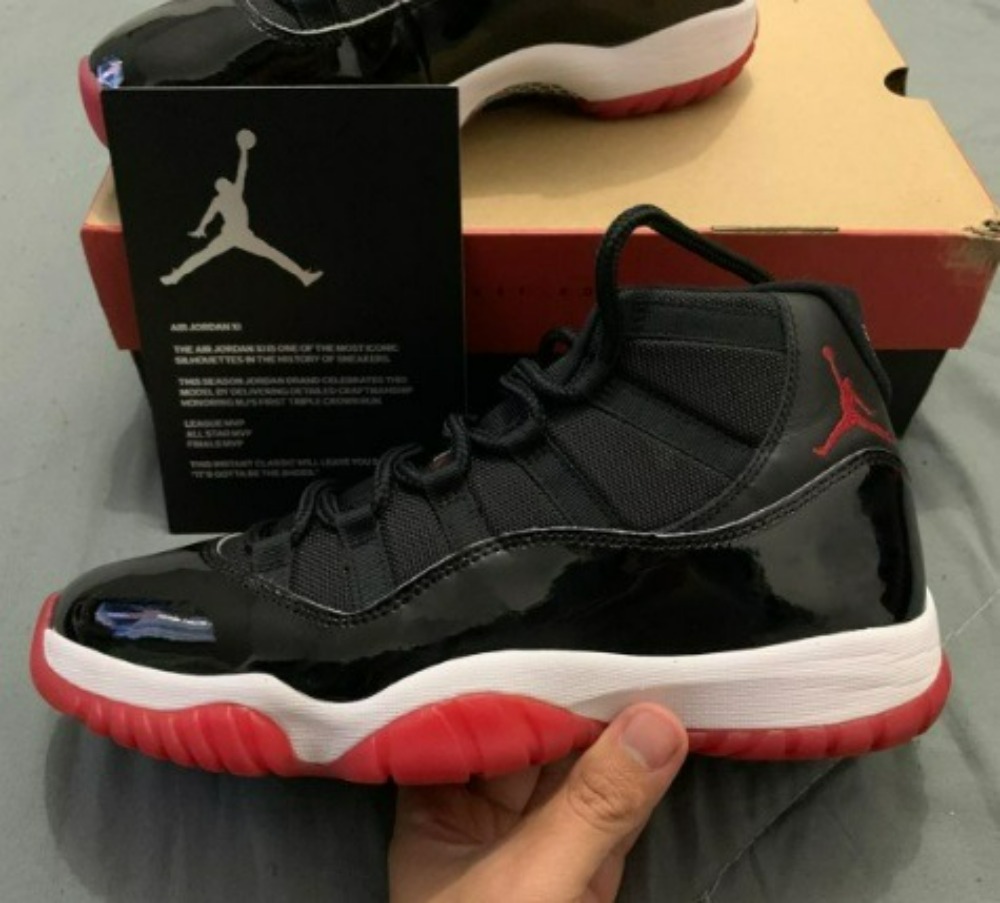 Air Jordan 11 Bred