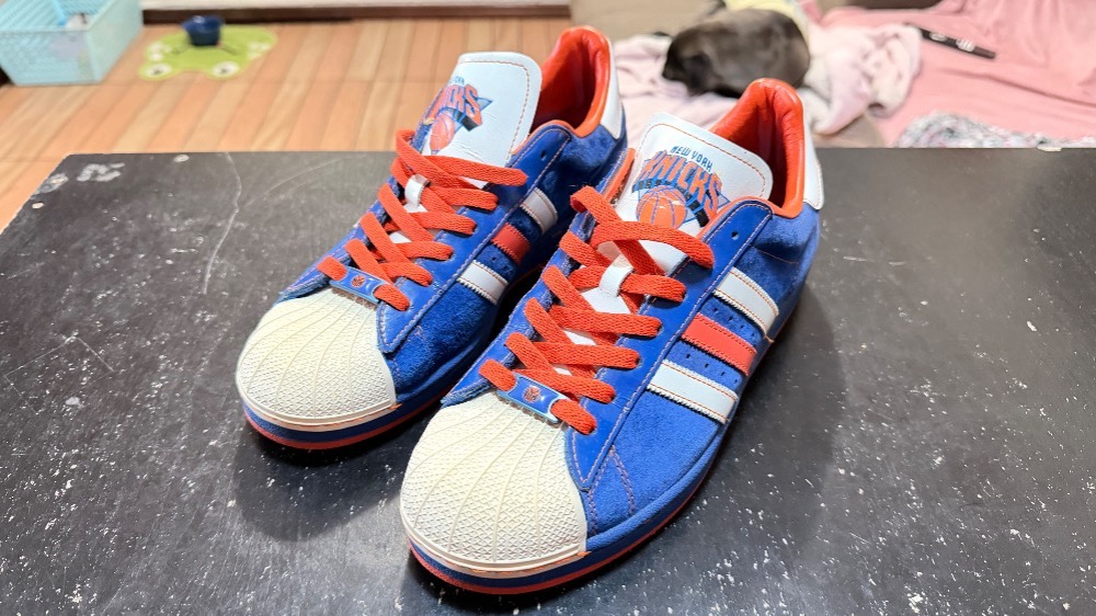 Adidas Vintage Superstar x New York Knicks