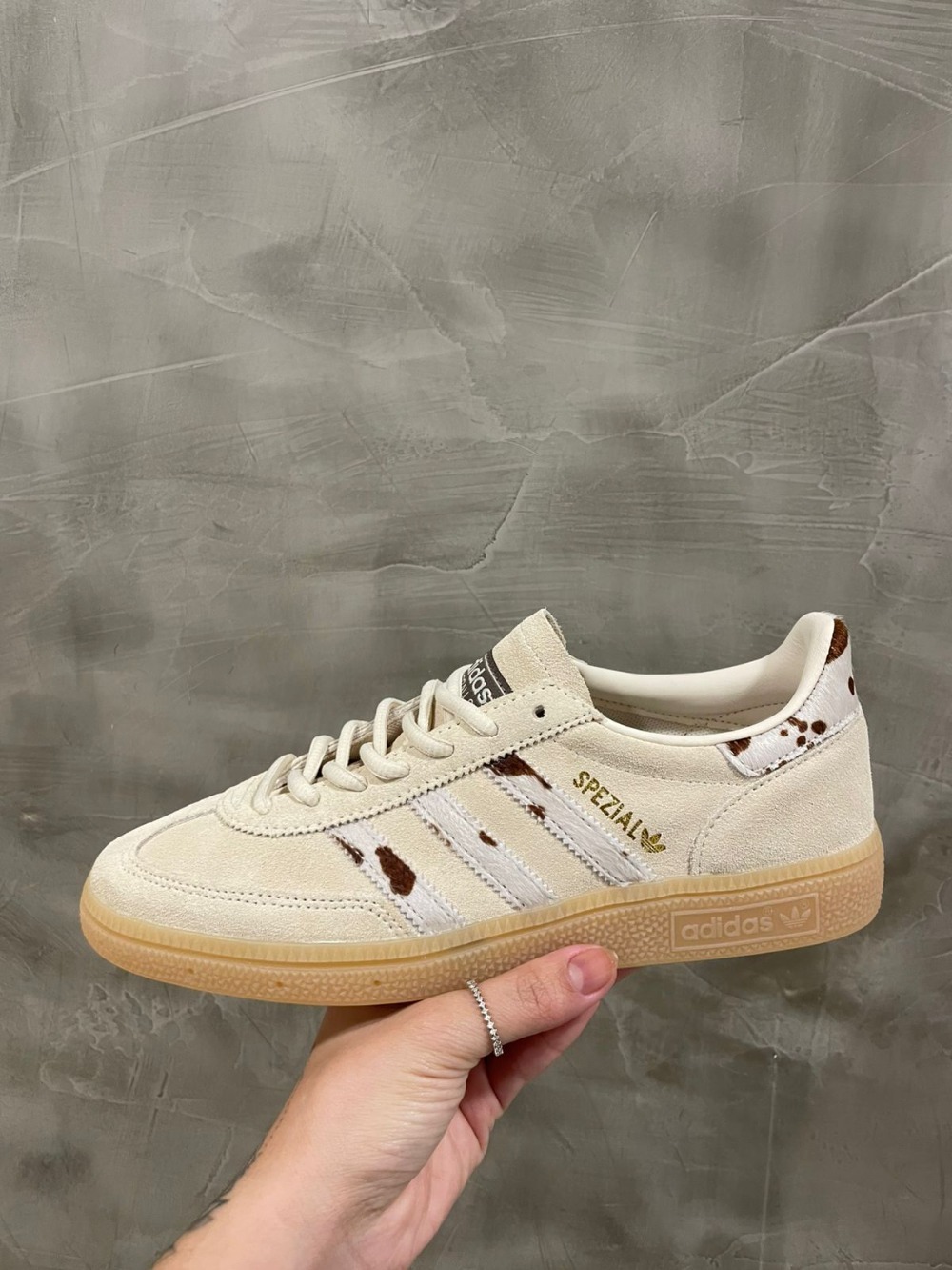 adidas Handball Spezial Wonder White Earth Strata — 34 / 35 / 36 / 37 / 38, Novo