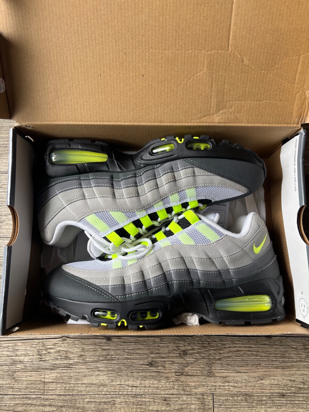 Nike Air Max 95 OG Big Bubble Neon — 42, Usado