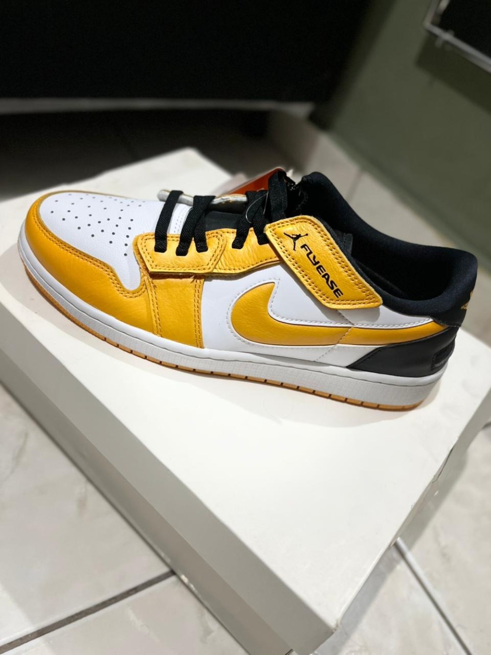 Air Jordan 1 Low FlyEase - Droper