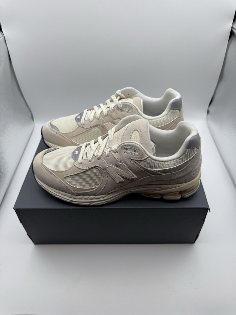 New Balance 2002R Off White — 34 / 35 / 35.5 / 36 / 37 / 37.5 / 38, Novo