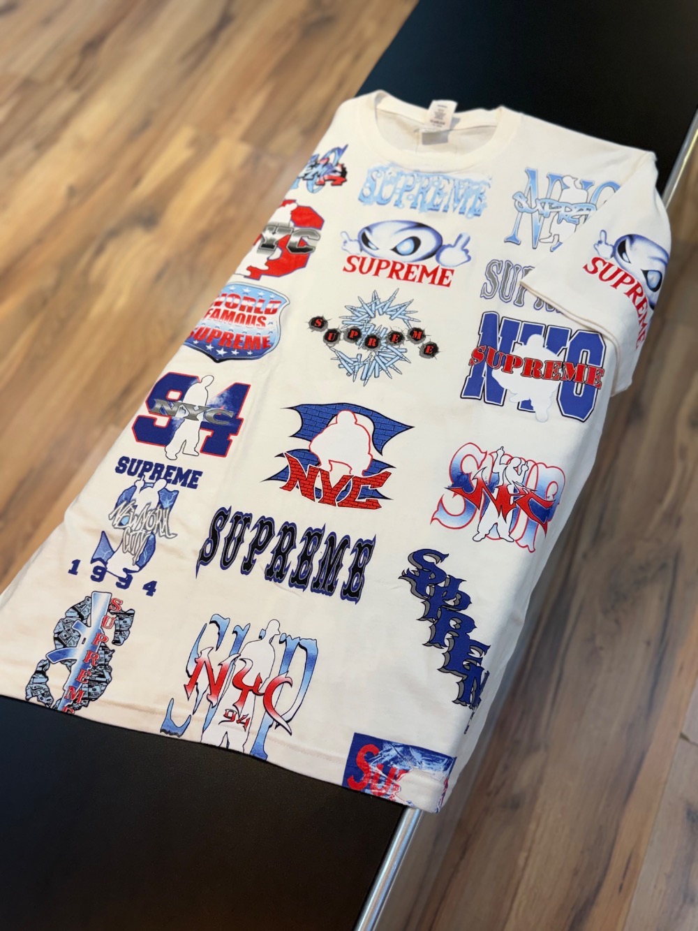 Camiseta Supreme Flash White SS26-W1 — G, Novo