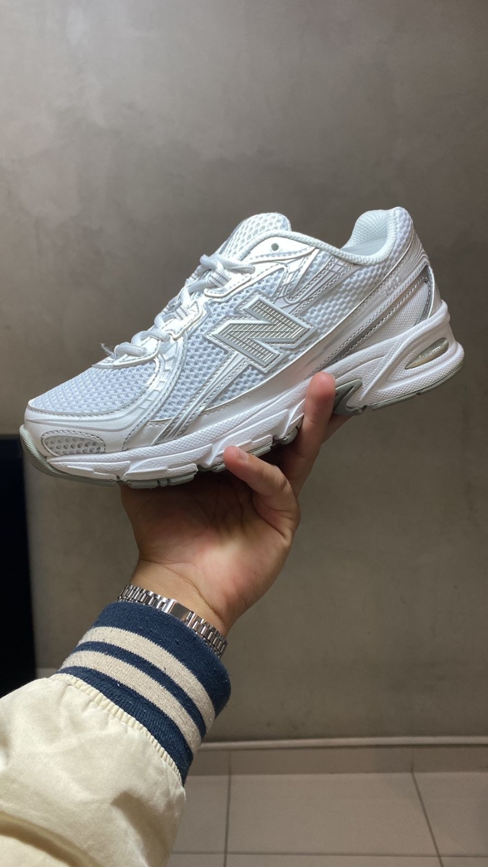 New Balance 740 Silver Metallic White
