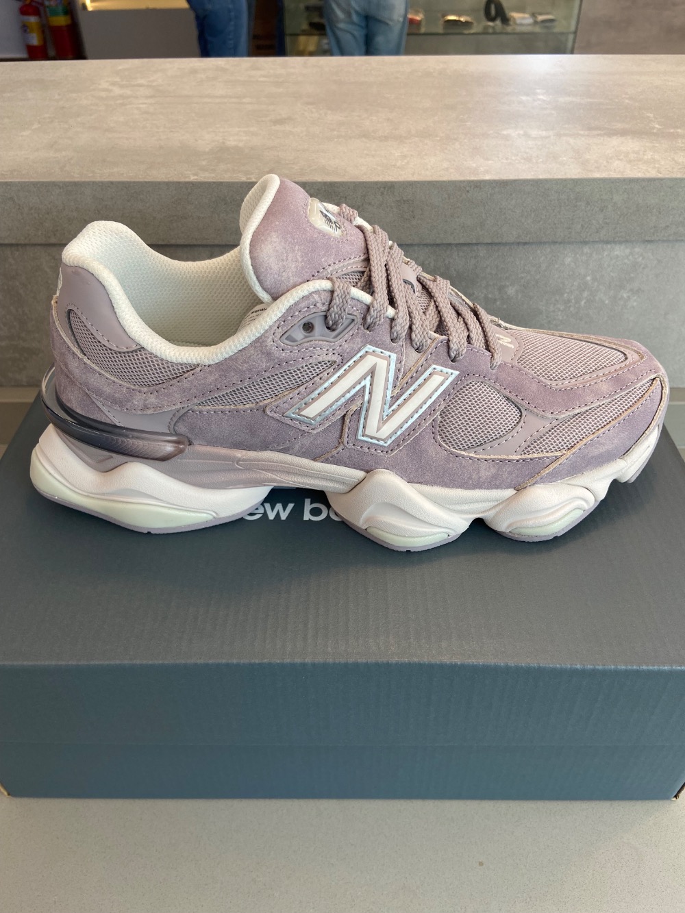 New Balance 9060 Truffle Salt — 37 / 39 / 40 / 41 / 42 / 43, Novo