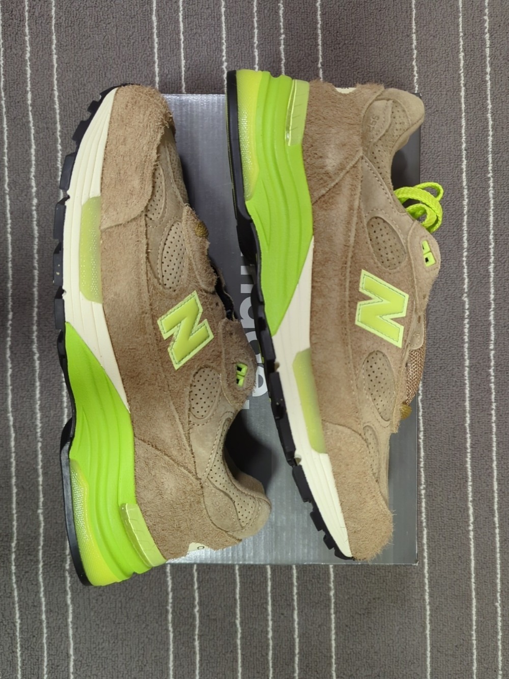Concepts x New Balance 992 Made In USA Low Hanging Fruit — 39 / 39.5 / 40 / 40.5 / 41 / 42 / 42.5 / 43.5, Novo
