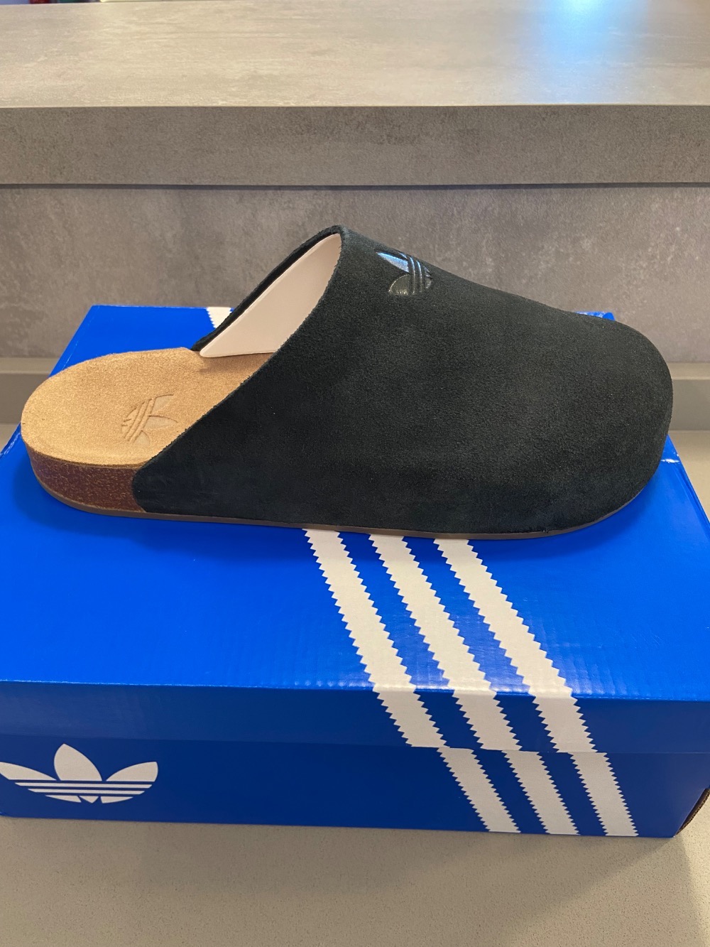 adidas Adimule Core Black Gum — 34.5 / 36.5 / 38, Novo