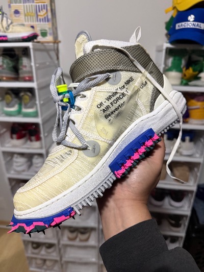 Off-White x Nike Air Force 1 Mid White - Droper