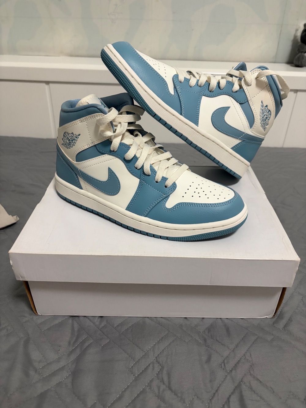 Air Jordan 1 Mid University Blue — 38, Novo