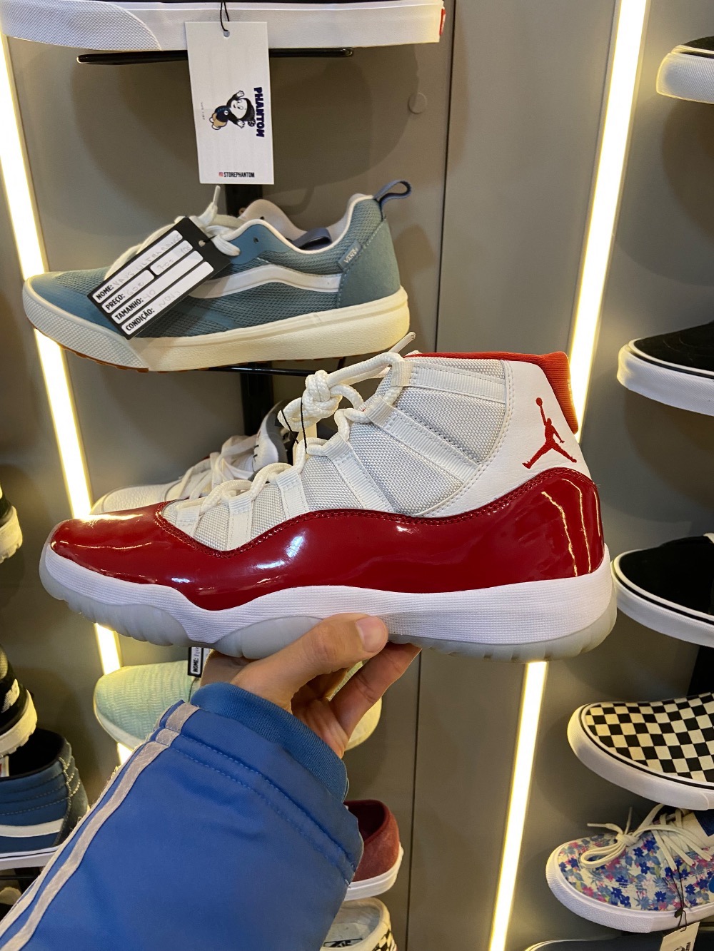 Air Jordan 11 Varsity Red