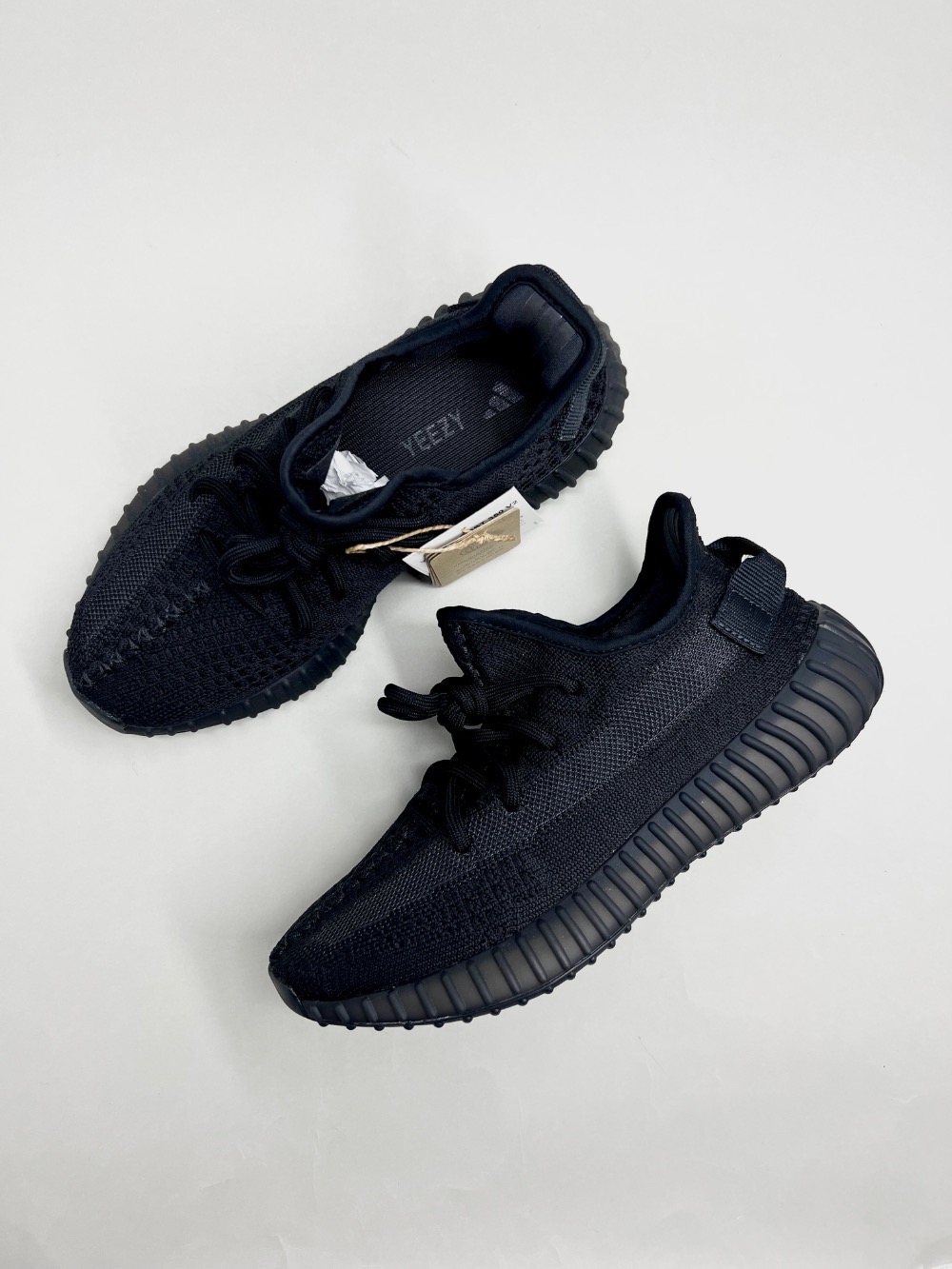 Yeezy 350 V2 Onyx (2023) — 39, Novo