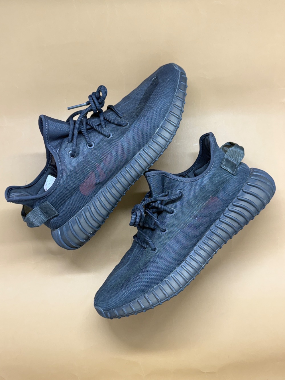 Yeezy Boost 350 V2 Mono Cinder — 42, Usado