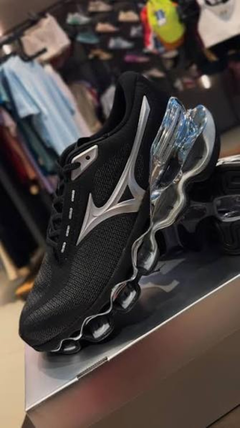 Mizuno Wave Prophecy 15 SE Black Silver — 35 / 36 / 37 / 40 / 41 / 42 / 43 / 44, Novo