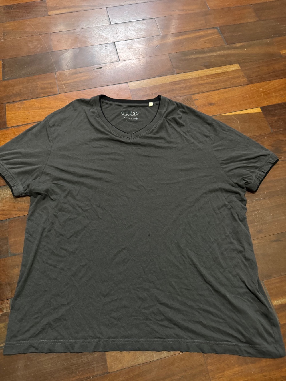 camiseta guess vintage