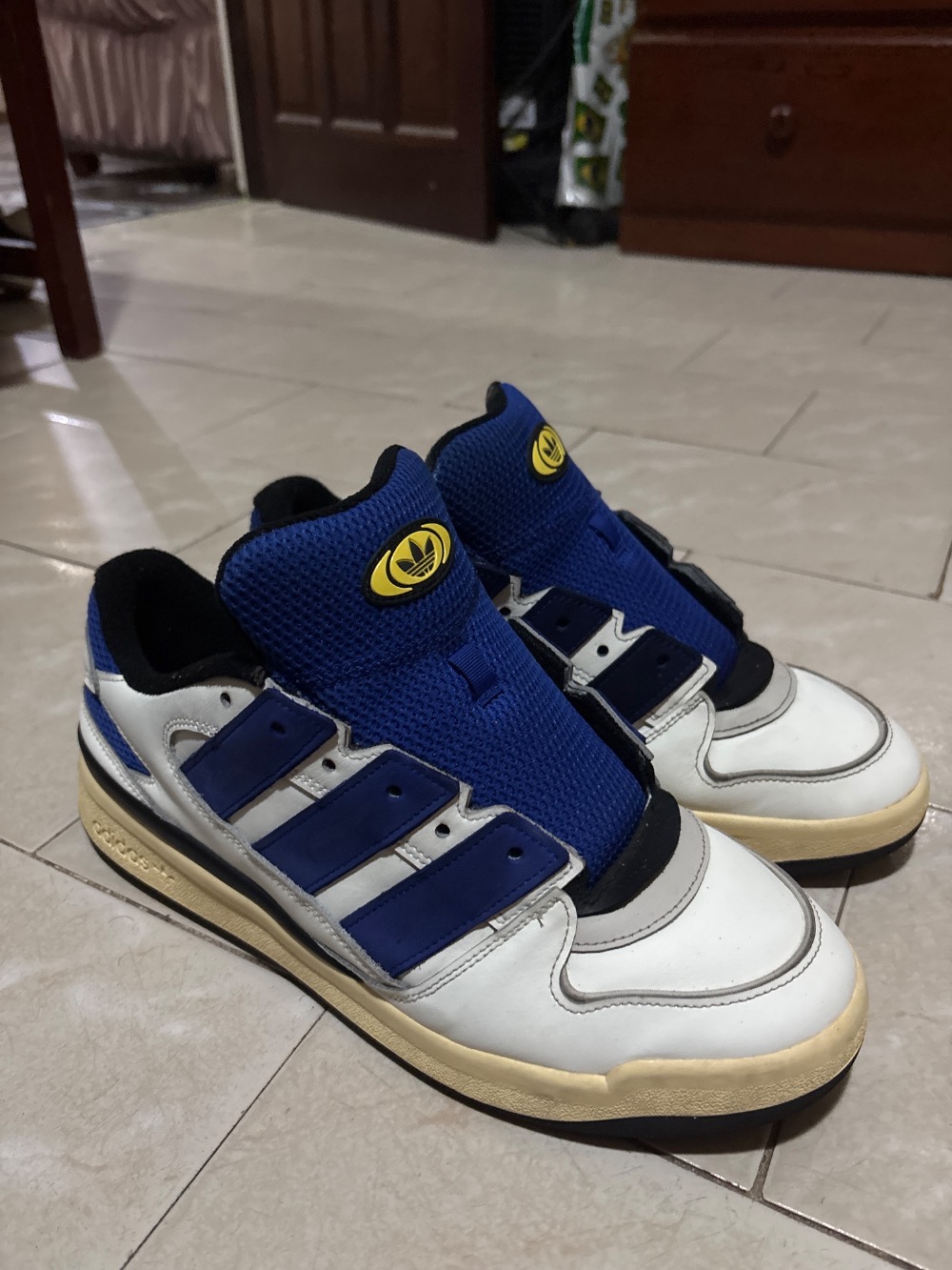 adidas Forum2000 Off White Semi Lucid Blue
