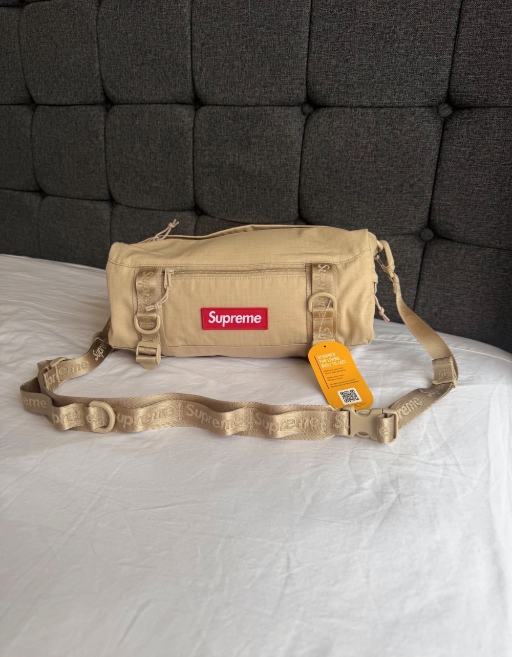 Duffle Bag Supreme Tan SS26-W1 — único, Novo