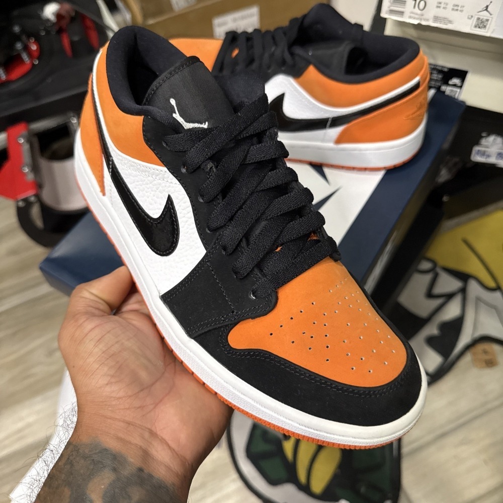 Air Jordan 1 Low Shattered Backboard — 40, Novo