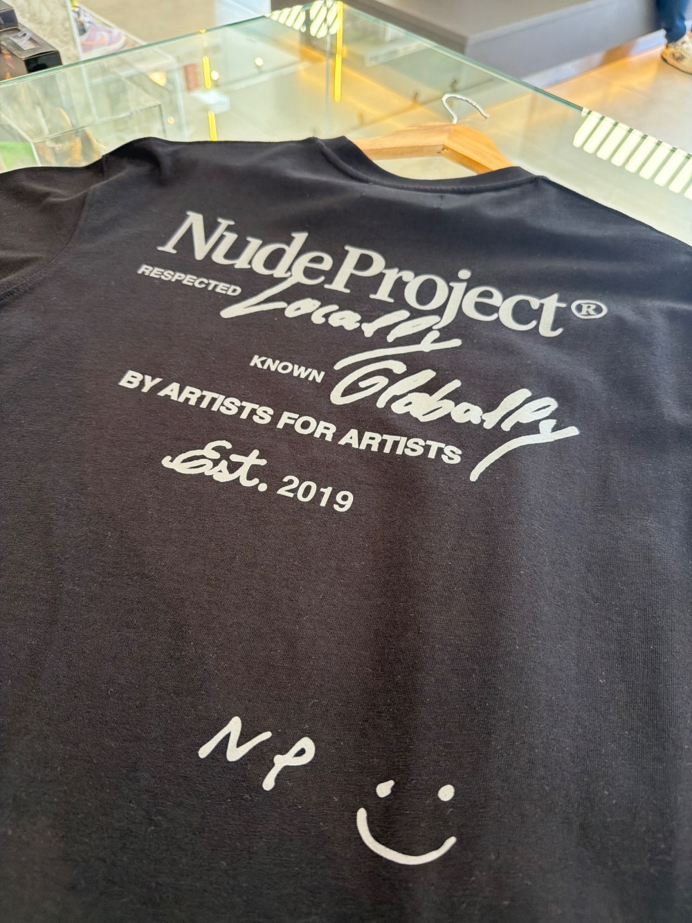 Camiseta Nude Project Global Soon Ash