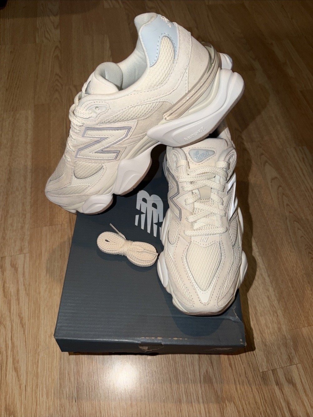 New Balance 9060 Bisque Frosted Glass — 40 / 40.5 / 41 / 42 / 42.5 / 43 / 43.5 / 44, Novo