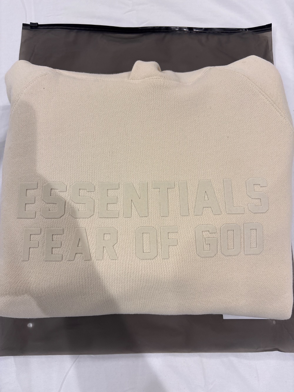 Moletom Fear Of God Essentials Egg Shell — P, Novo
