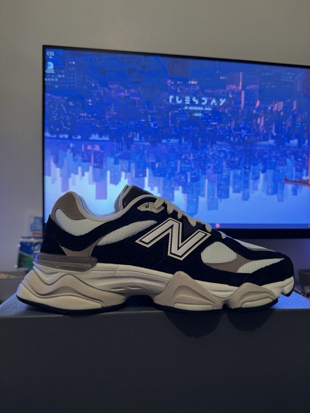 New Balance 9060 Black Beige White — 39.5 / 40 / 40.5 / 41 / 42 / 42.5 / 43 / 44, Novo