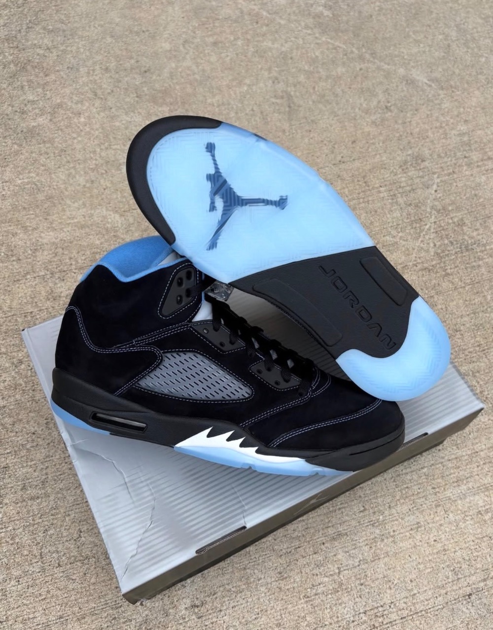 Air Jordan 5 Black Carolina Black University Blue