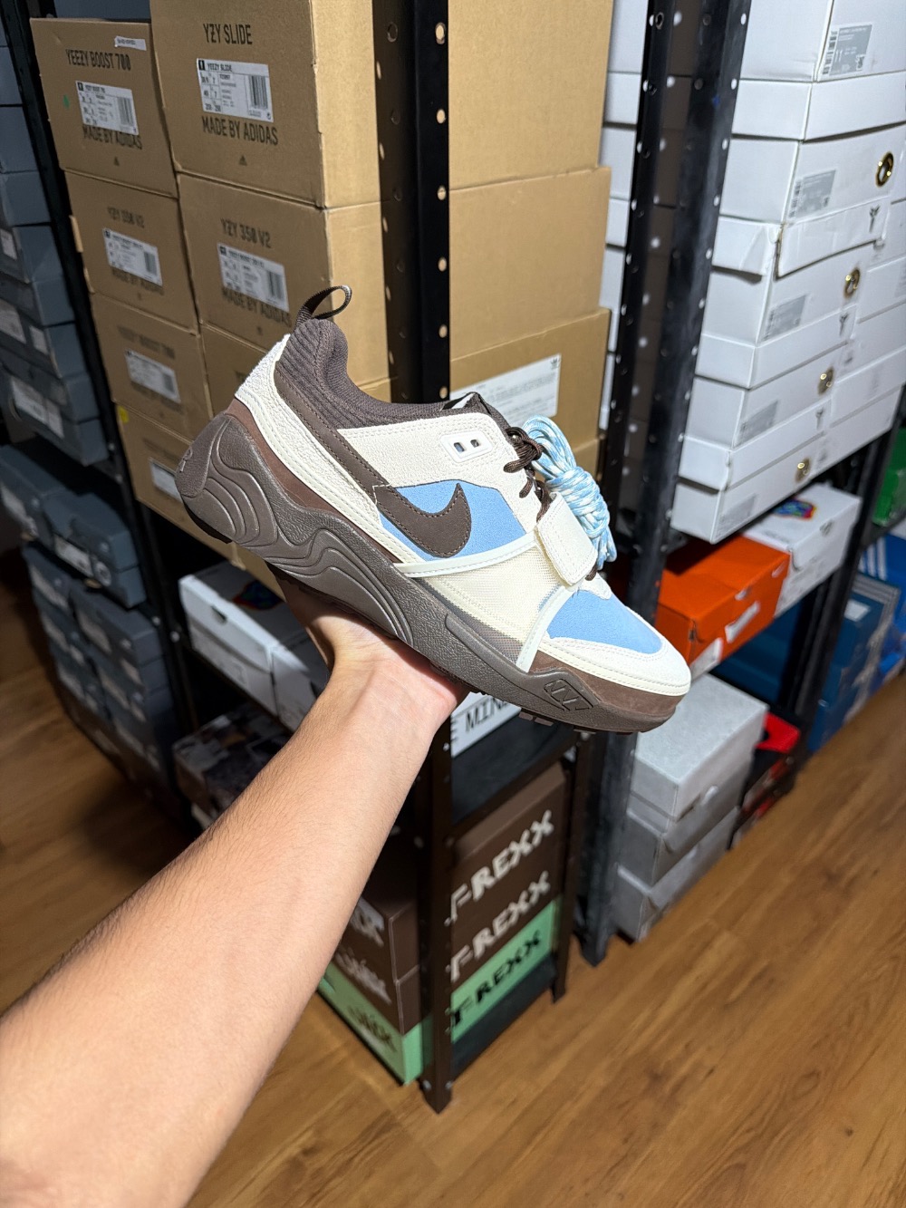 Travis Scott x Nike Zoom Field Jaxx Leche Blue