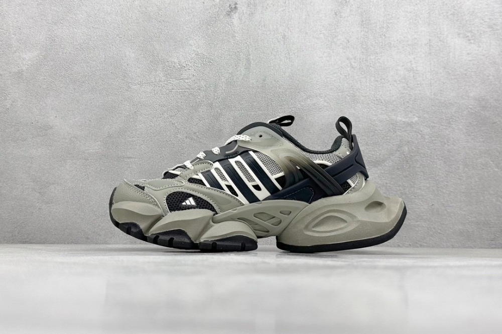 adidas XLG Runner Deluxe Grey — 34 / 35 / 35.5 / 36 / 37 / 38 / 39 / 39.5 / 40 / 40.5 / 41, Novo