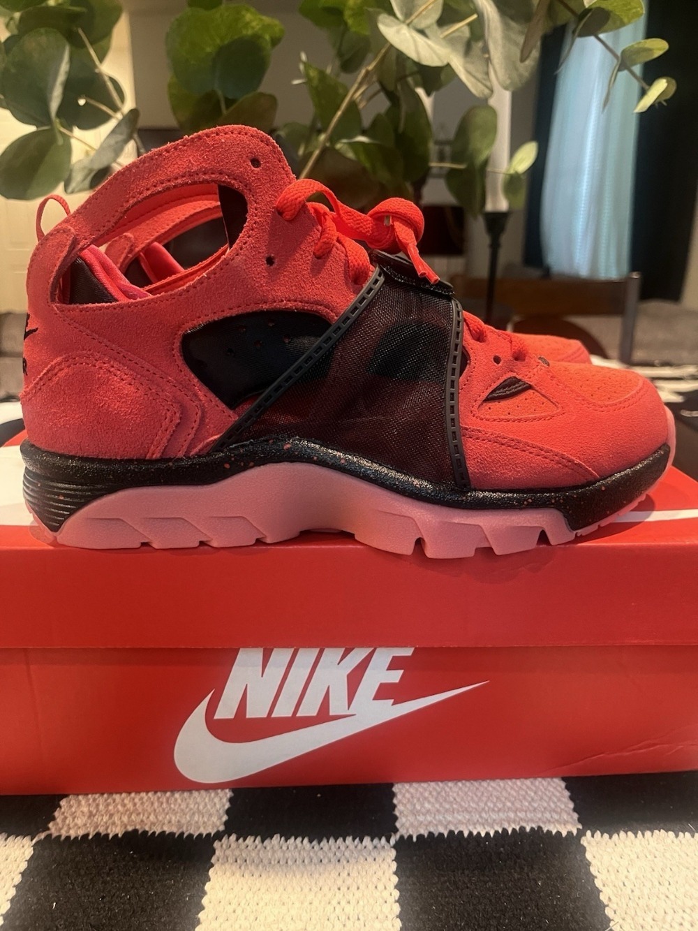 Nike Air Trainer Huarache Challenge Red — 39 / 39.5 / 40 / 40.5 / 41 / 42 / 42.5 / 43 / 43.5 / 44, Novo