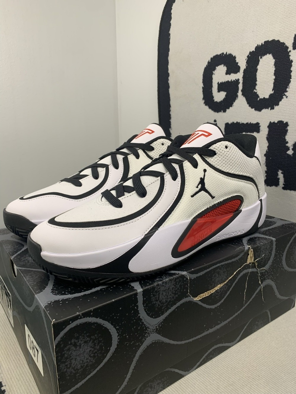 Jordan Tatum 4 White University Red — 37 / 38 / 39 / 39.5 / 40 / 40.5 / 41 / 42 / 42.5 / 43 / 43.5 / 44, Novo