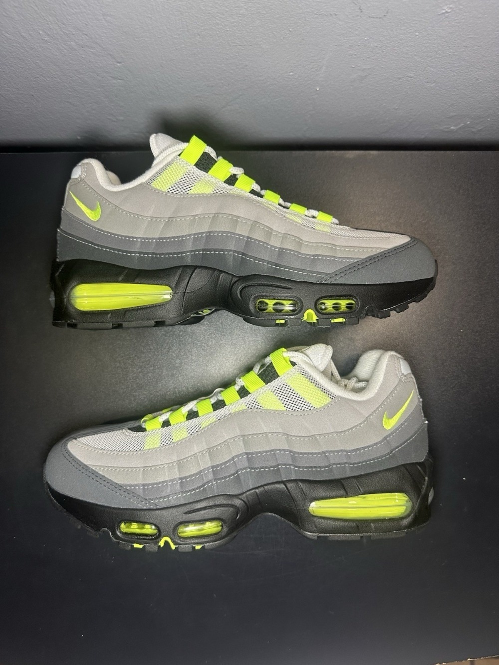 Nike Air Max 95 Big Bubble Neon Yellow Feminino — 34 / 35 / 35.5 / 36 / 37 / 38 / 39 / 39.5 / 40 / 40.5 / 41 / 42 / 42.5, Novo