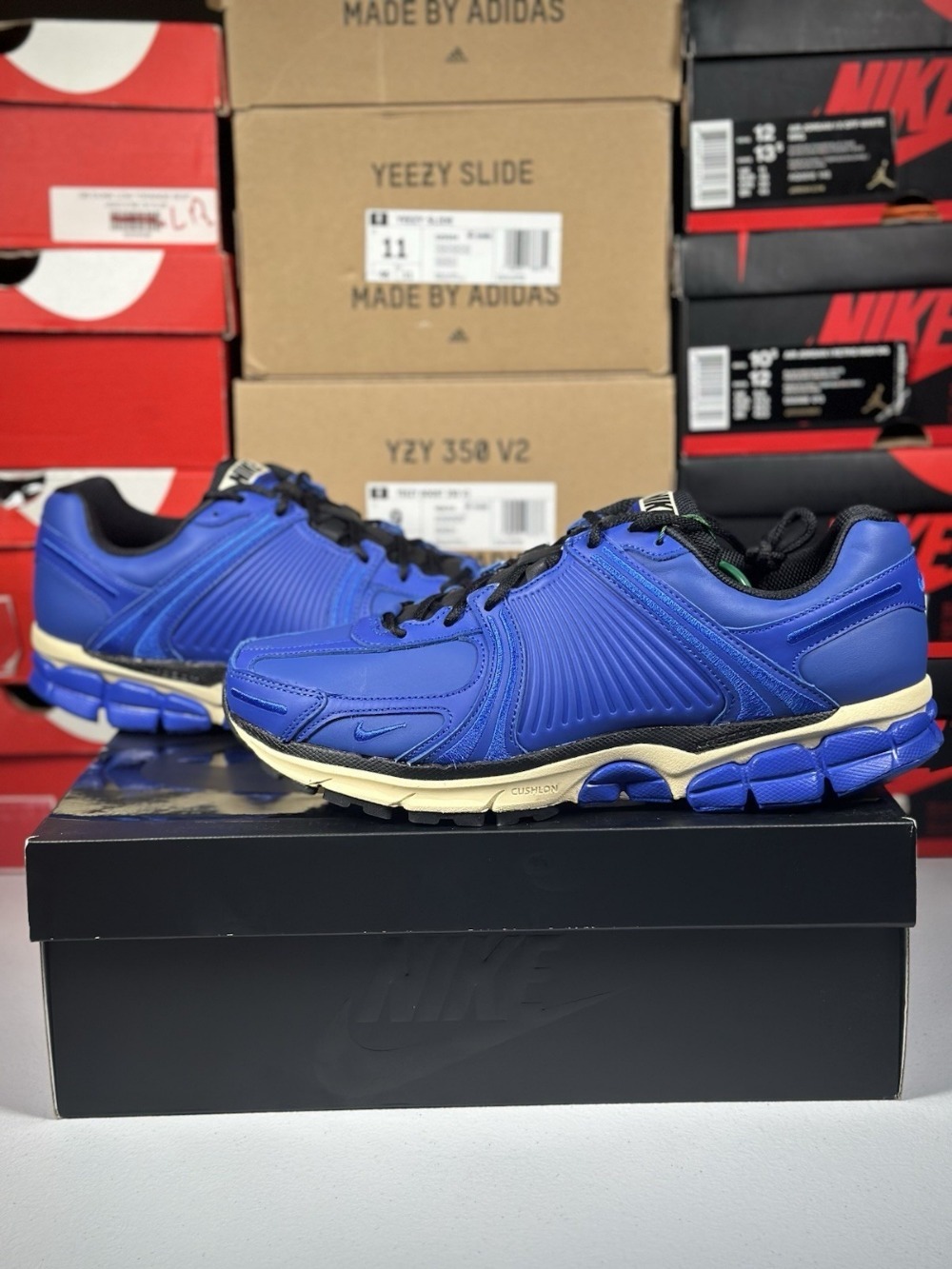 Nike Zoom Vomero 5 Hyper Royal — 37 / 37.5 / 38 / 39 / 39.5 / 40 / 40.5 / 41 / 42 / 42.5 / 43 / 43.5 / 44, Novo