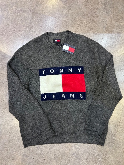 SWEARTER TOMMY JEANS REGULAR MELANGE FLAG - CINZA