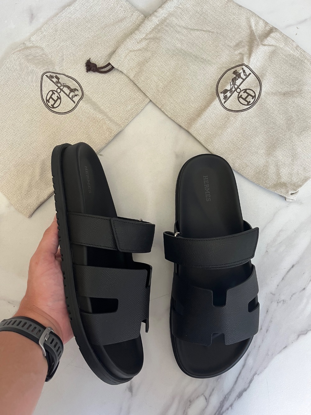 Chinelo Hermès Chypre Black — 41, Usado