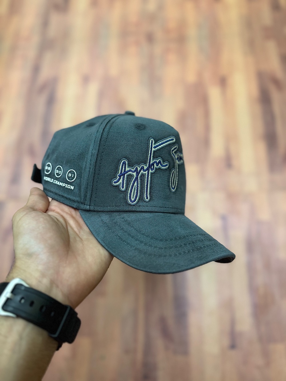 Boné Estonado Assinatura Legacy Ayrton Senna