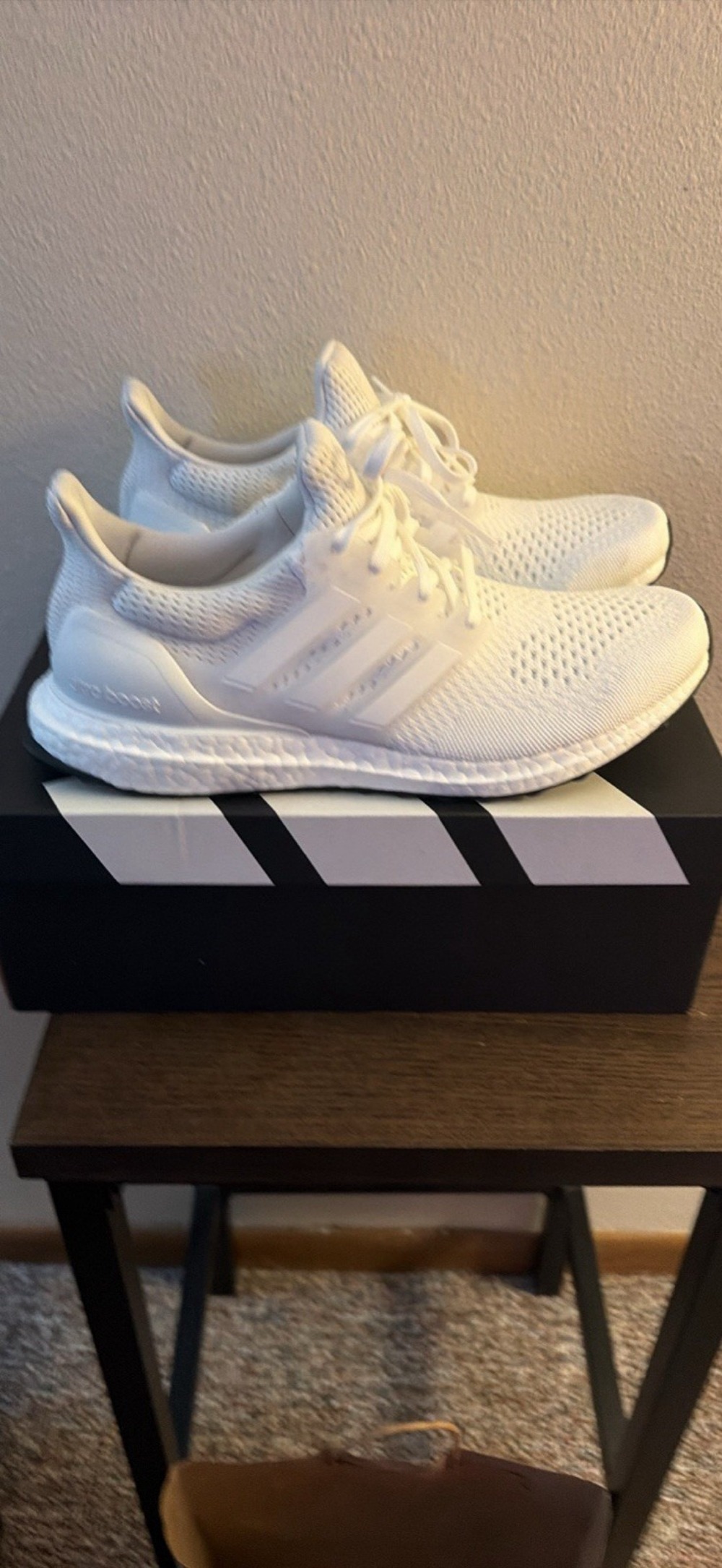 adidas Ultra Boost 4.0 Running White — 37 / 38 / 39 / 39.5 / 40 / 40.5 / 41 / 42 / 42.5 / 43 / 43.5 / 44, Novo