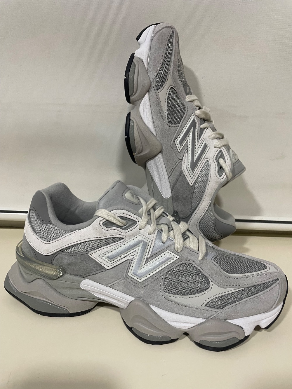 New Balance 9060 Concrete — 38, Novo