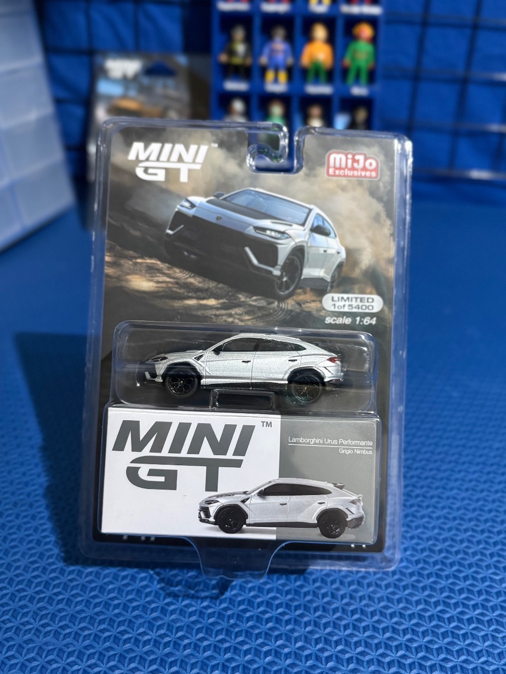 Mini GT Lamborghini Urus Performante #747