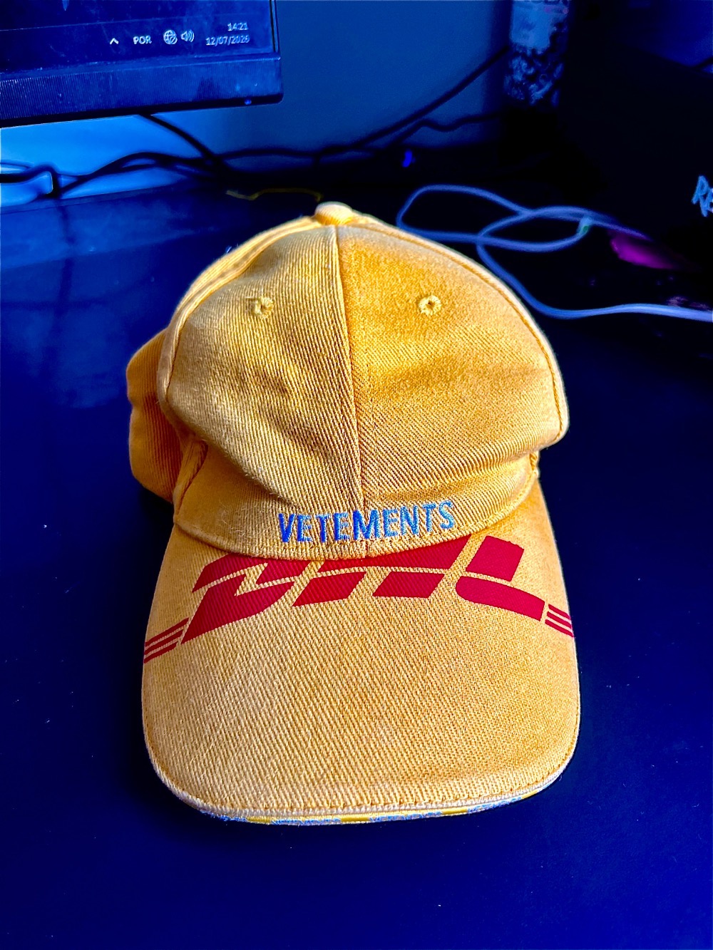 Boné Vetements x DHL Cap Yellow SS18