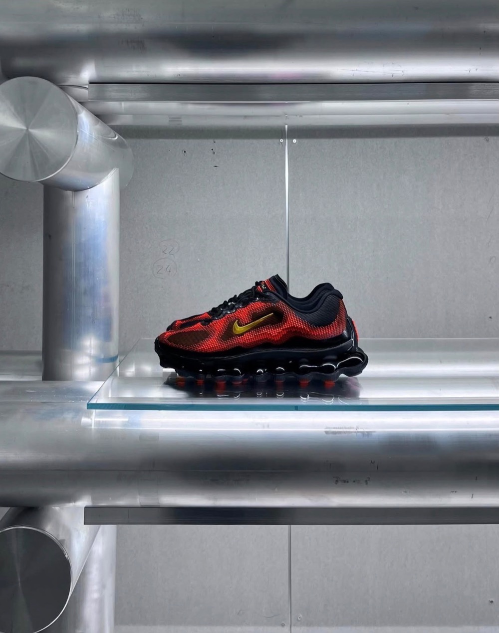 Nike Air Liquid Max Bright Crimson Fire Red
