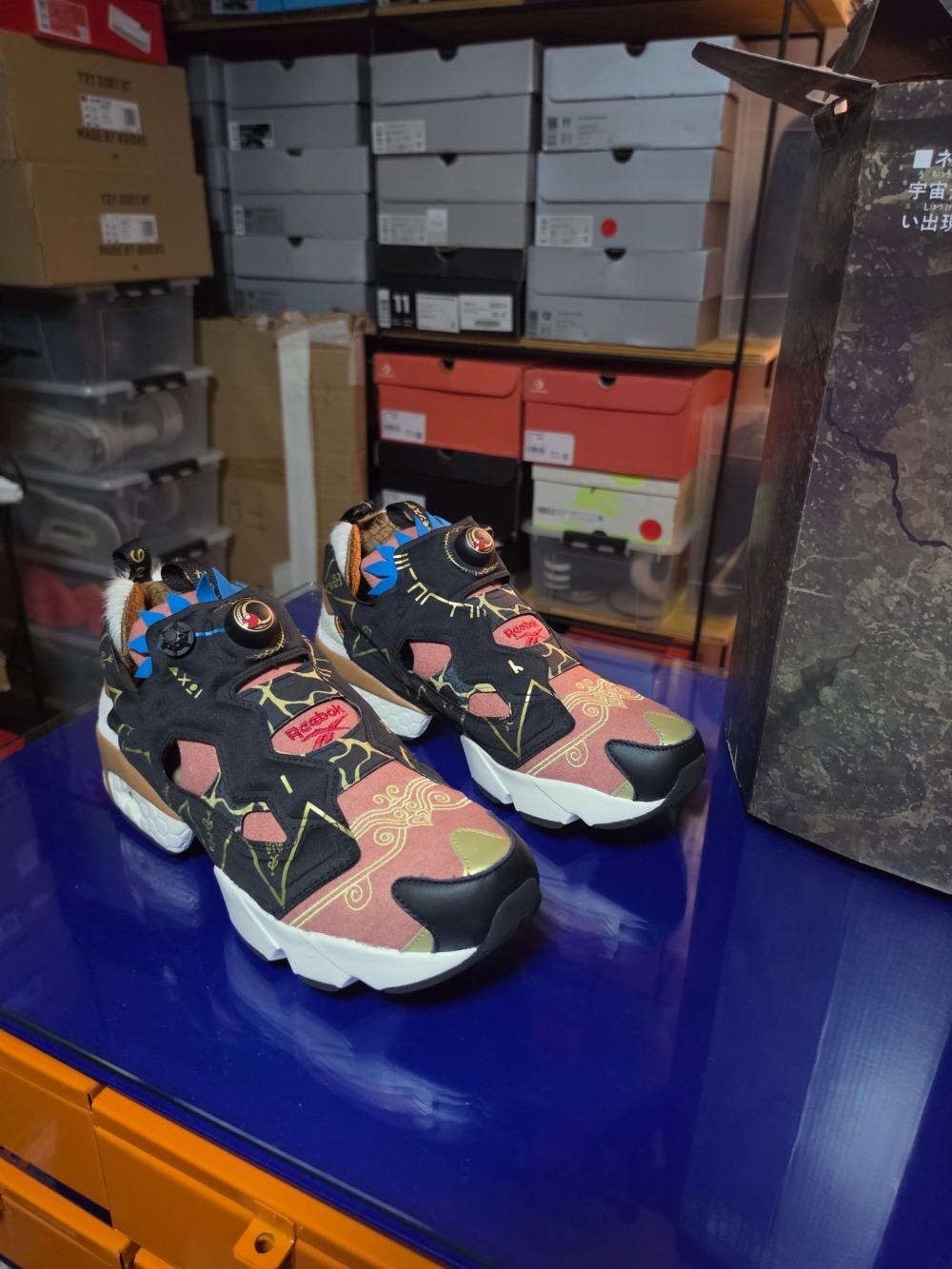 Power Rangers x Reebok Insta Pump Fury 94