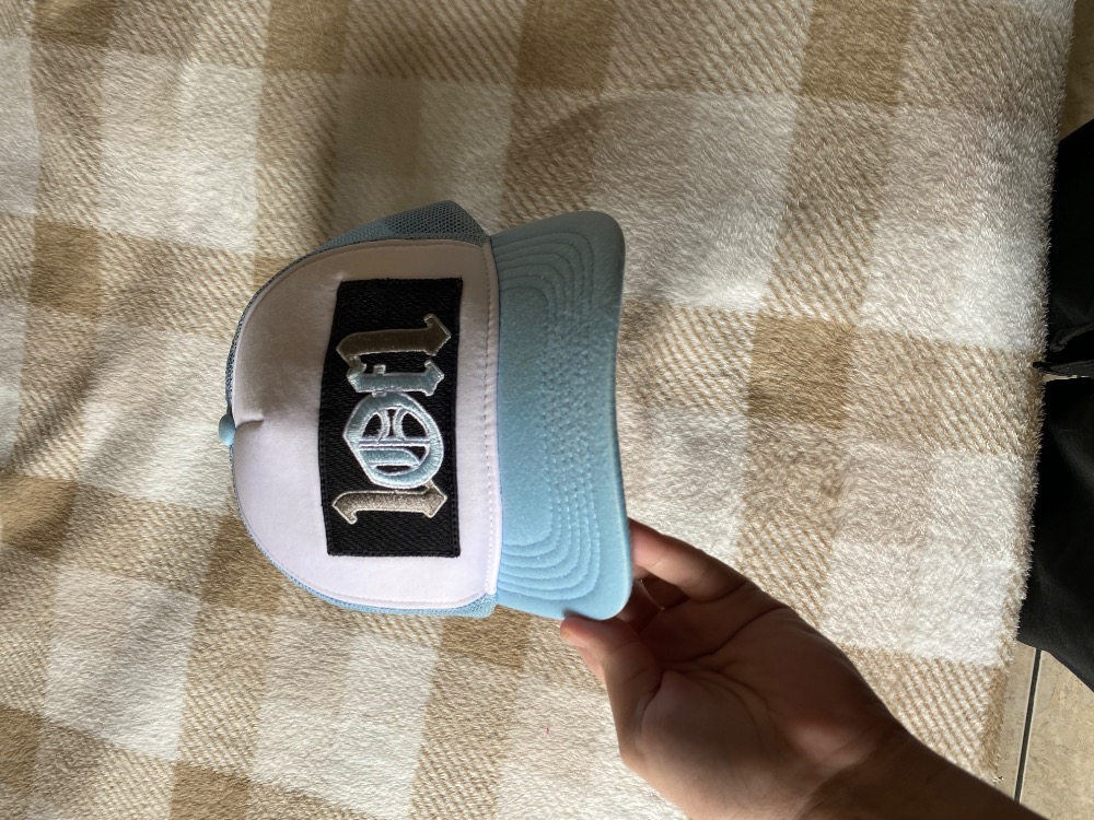 Boné Trucker Exclusiviist 1of1 Baby Blue