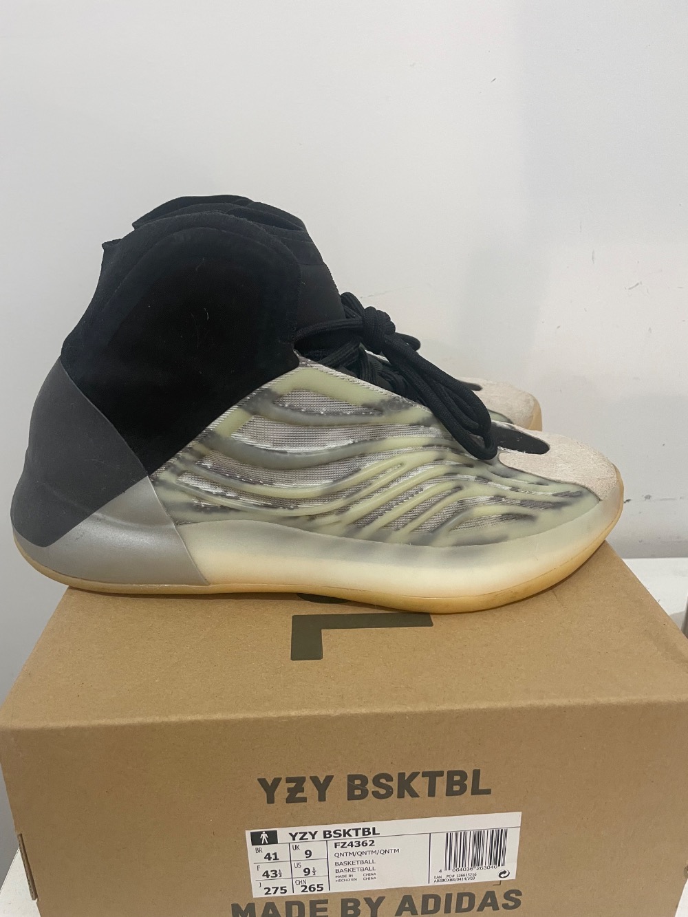 Yeezy QNTM Basketball