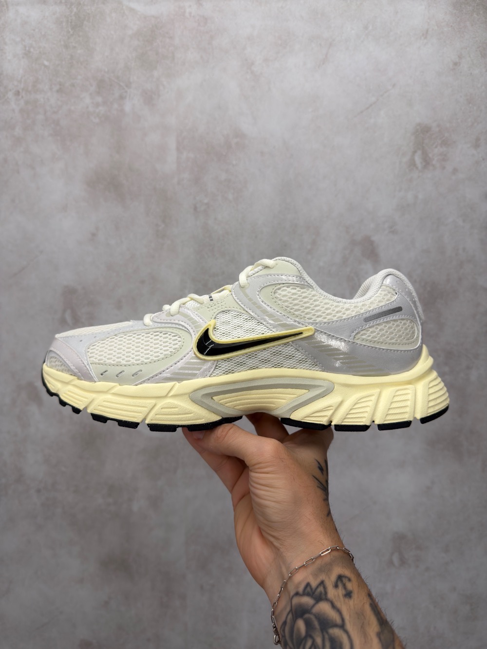 Nike V5 RNR Sail Black Noir Alabaster
