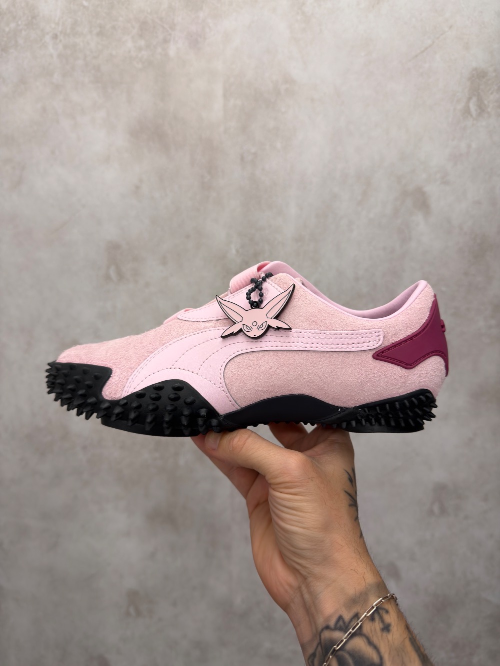 Pokémon x Puma Mostro Espeon Pearl Pink Strong Gray