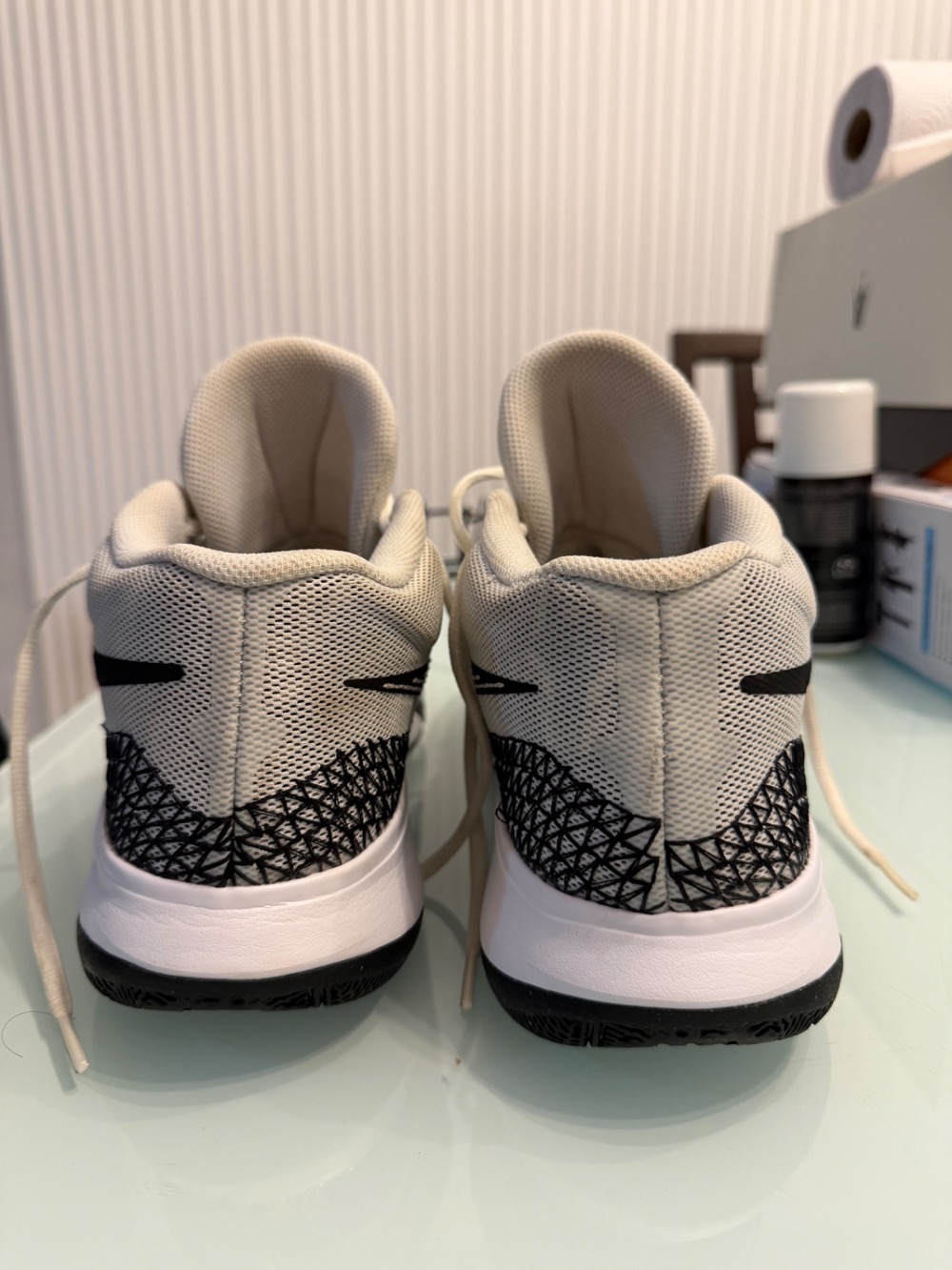 Nike Kyrie Flytrap 6 White Black — 42, Usado