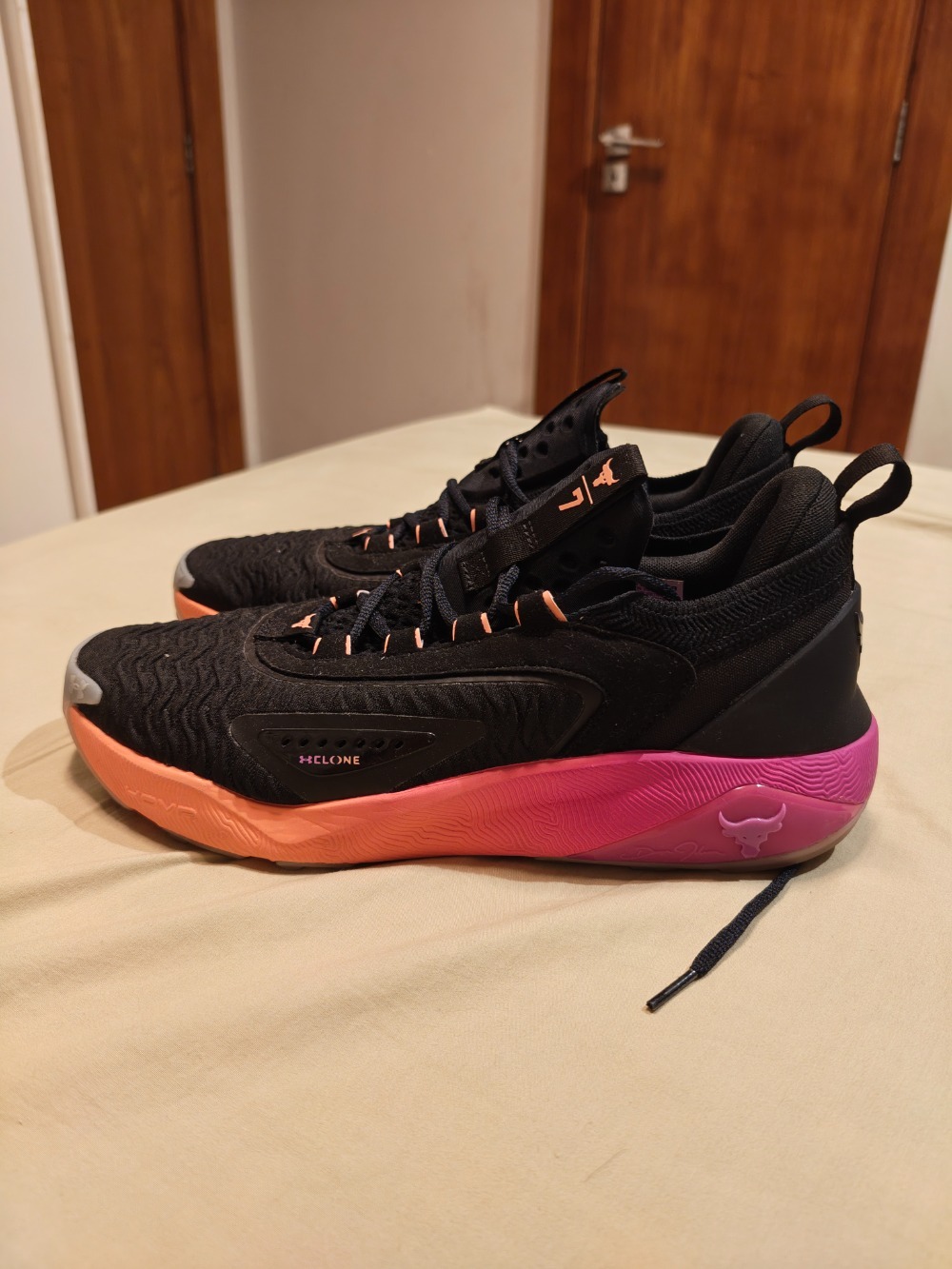 TÊNIS UNDER ARMOUR PROJECT ROCK 7