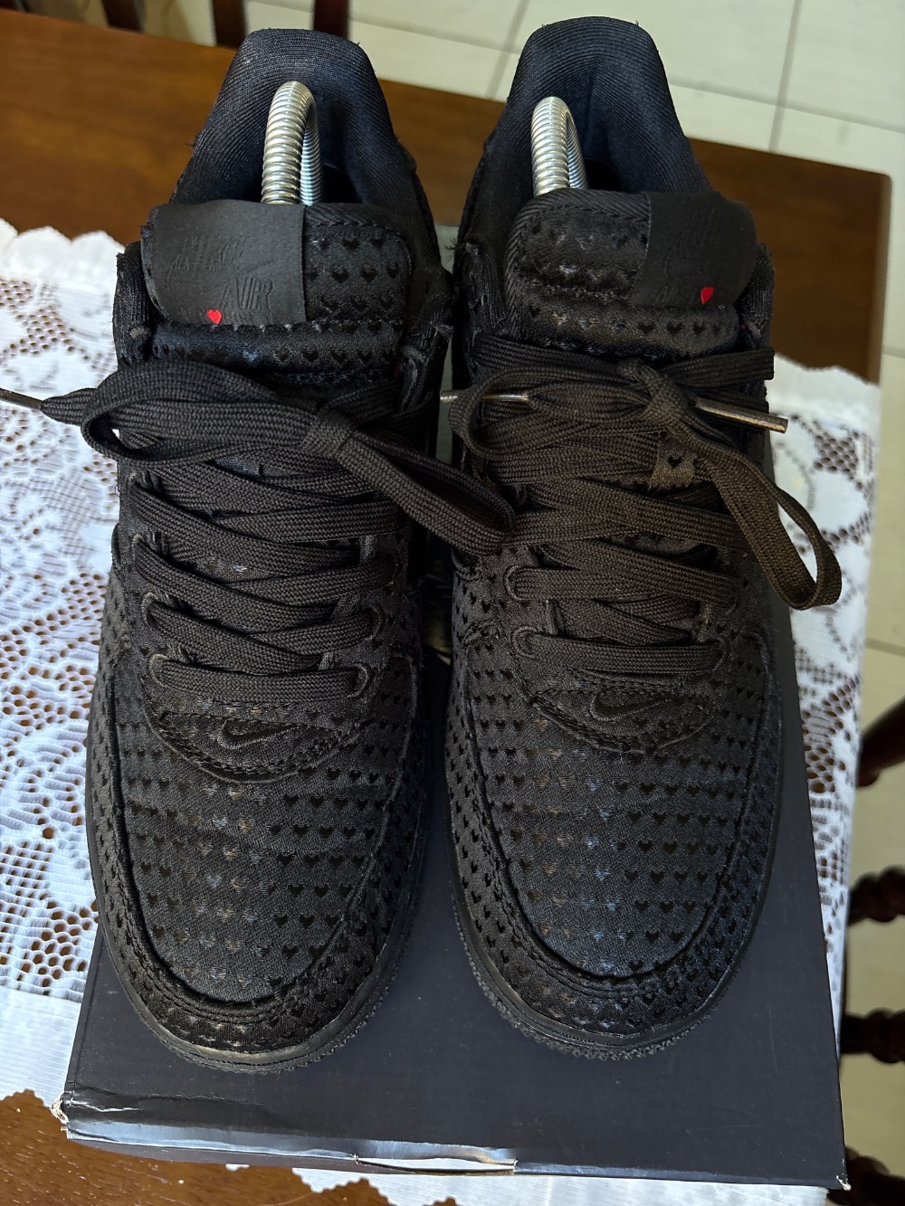 Nike Air Force 1 Low Valentine's Day Triple Black — 39, Usado