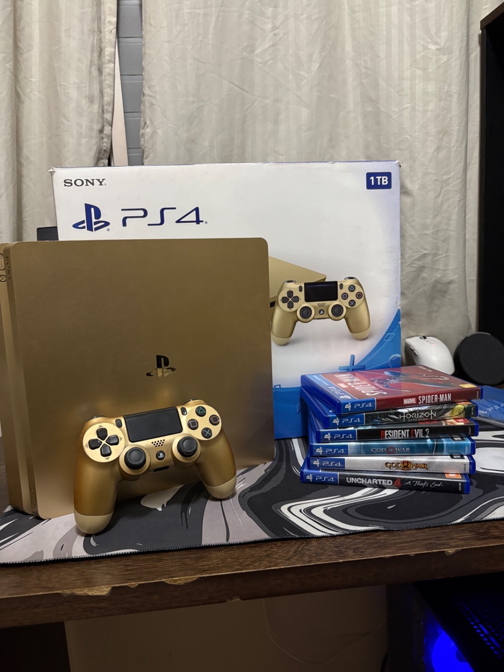 Sony Playstation 4 Slim